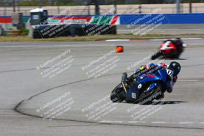 media/Apr-23-2022-Fastrack Riders (Sat) [[cb2d6ae73d]]/LEVEL 4/1PM TURN 6 OUTSIDE/